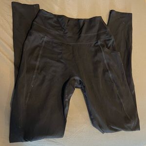 Alphalete pocket leggings